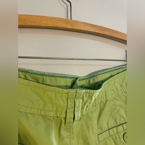 GH Bass & Co Heritage Green Shorts - Picture 4 of 5